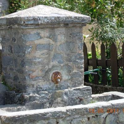 La fontaine du Colu.