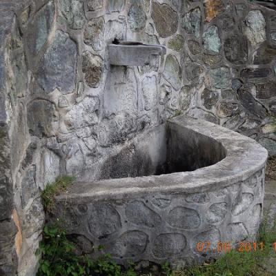 Fontaine Joseph Campana.